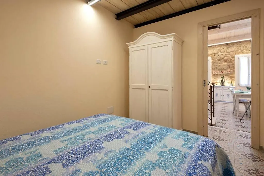Suite Il Teatro Alghero 0*,  Itálie